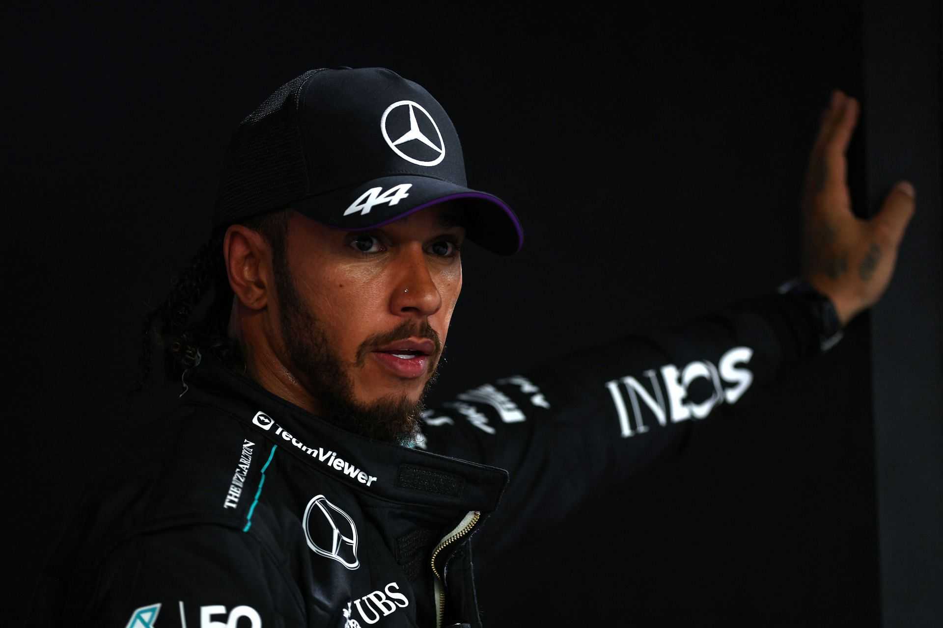 “Another “has been” speaking nonsense”: Fans react to Lewis Hamilton’s mental health struggles being dismissed by former Dutch driver